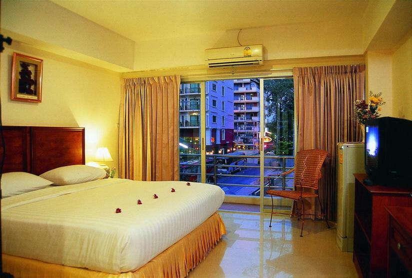 Rajadhani Hotel Pattaya Ngoại thất bức ảnh