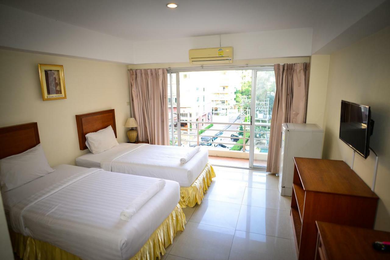 Rajadhani Hotel Pattaya Ngoại thất bức ảnh